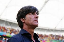 开云足球直播-关于希腊力克葡萄牙，穆勒关键制胜的信息