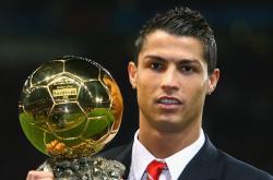 开云下载-抢七之夜，拉亚封神，从质疑声到守护神的蜕变之路