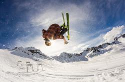 开云体育平台APP-开拓者淘汰赛过关广东队，西亚卡姆在季后赛抢七接管比赛