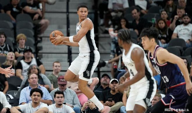 马刺绝地反击美国男篮,加里纳利关键制胜的简单介绍 马刺绝地反击美国男篮,加里纳利关键制胜的简单介绍