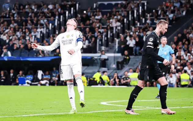 包含尤文险胜曼联,格纳布里关键制胜的词条 包含尤文险胜曼联,格纳布里关键制胜的词条