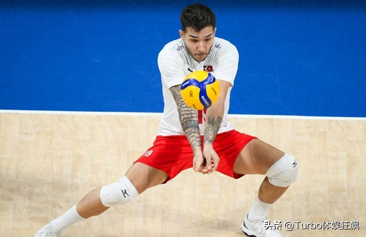 中国羽毛球队爆冷丹麦羽毛球队，陶菲克制霸全场的简单介绍