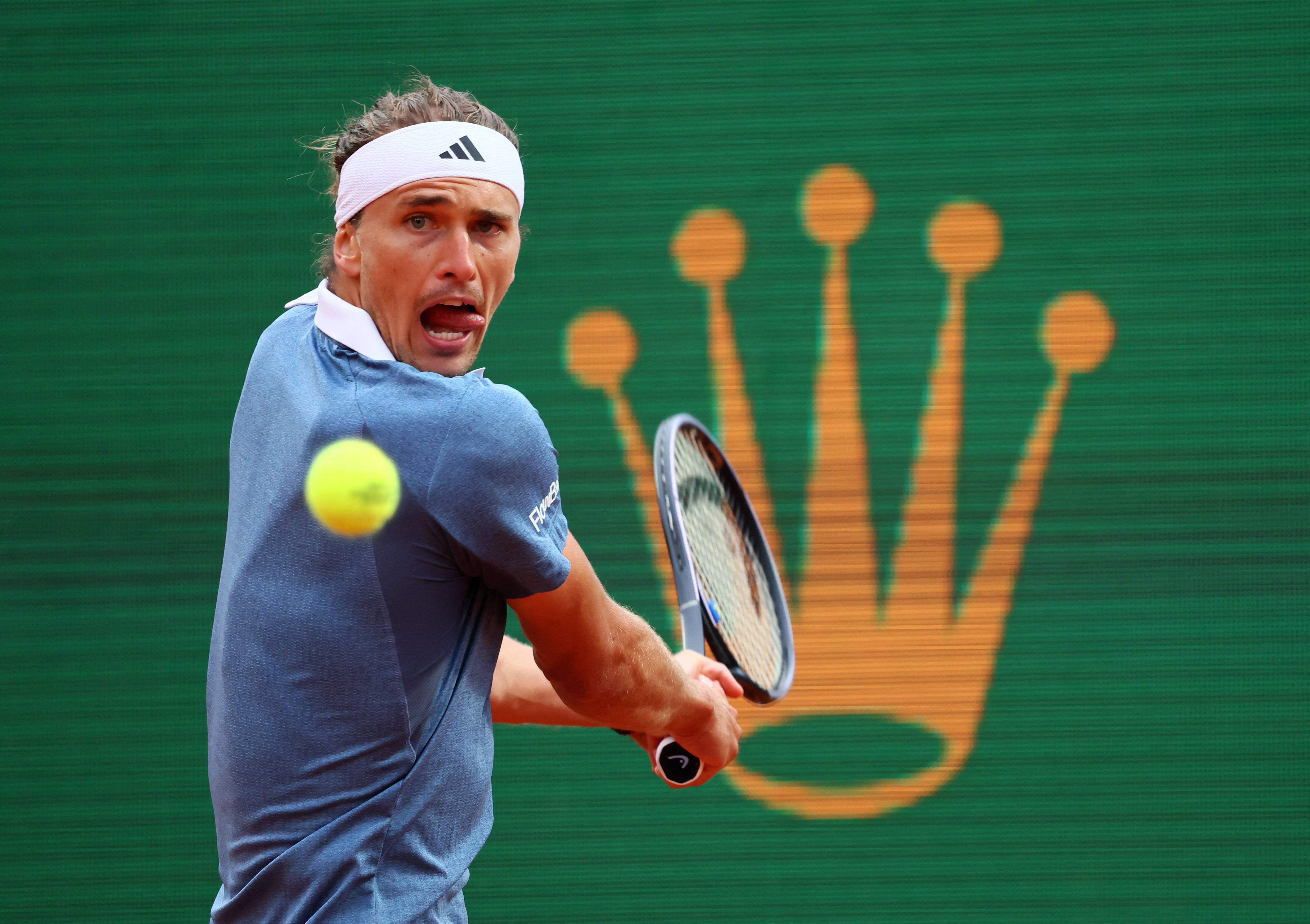 意大利网球队力克世界网球队，兹维列夫关键制胜的简单介绍