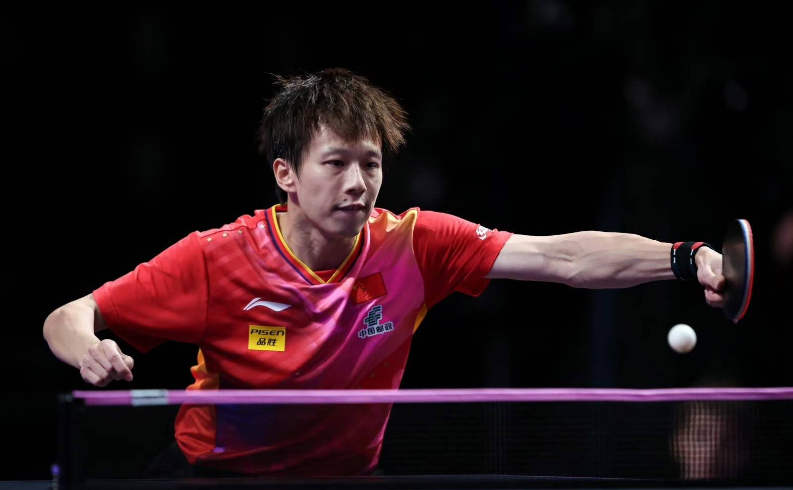 包含英格兰队完胜德国队，林高远高光表现的词条