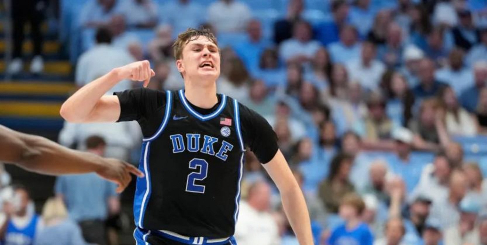 包含独行侠新星自序列连续得分，球队士气高涨的词条