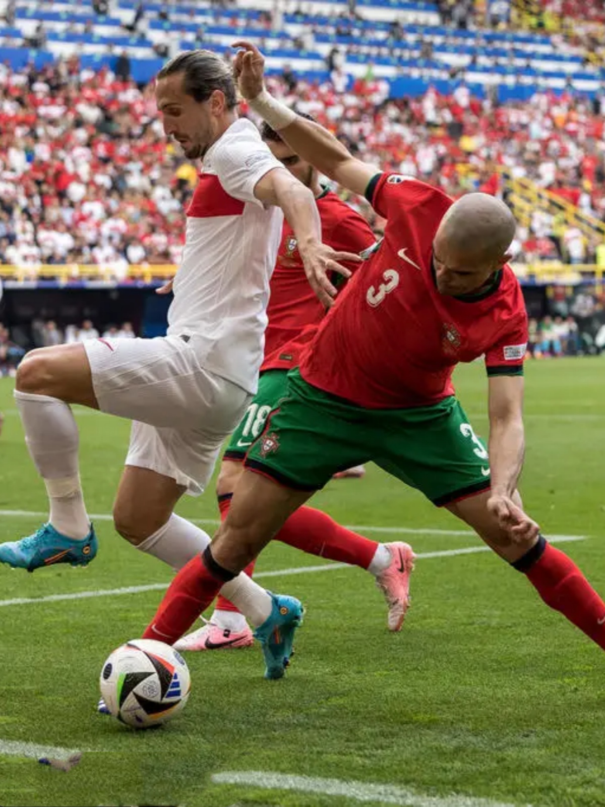 葡萄牙球队连胜在欧洲赛场上叱咤风云 葡萄牙球队连胜在欧洲赛场上叱咤风云