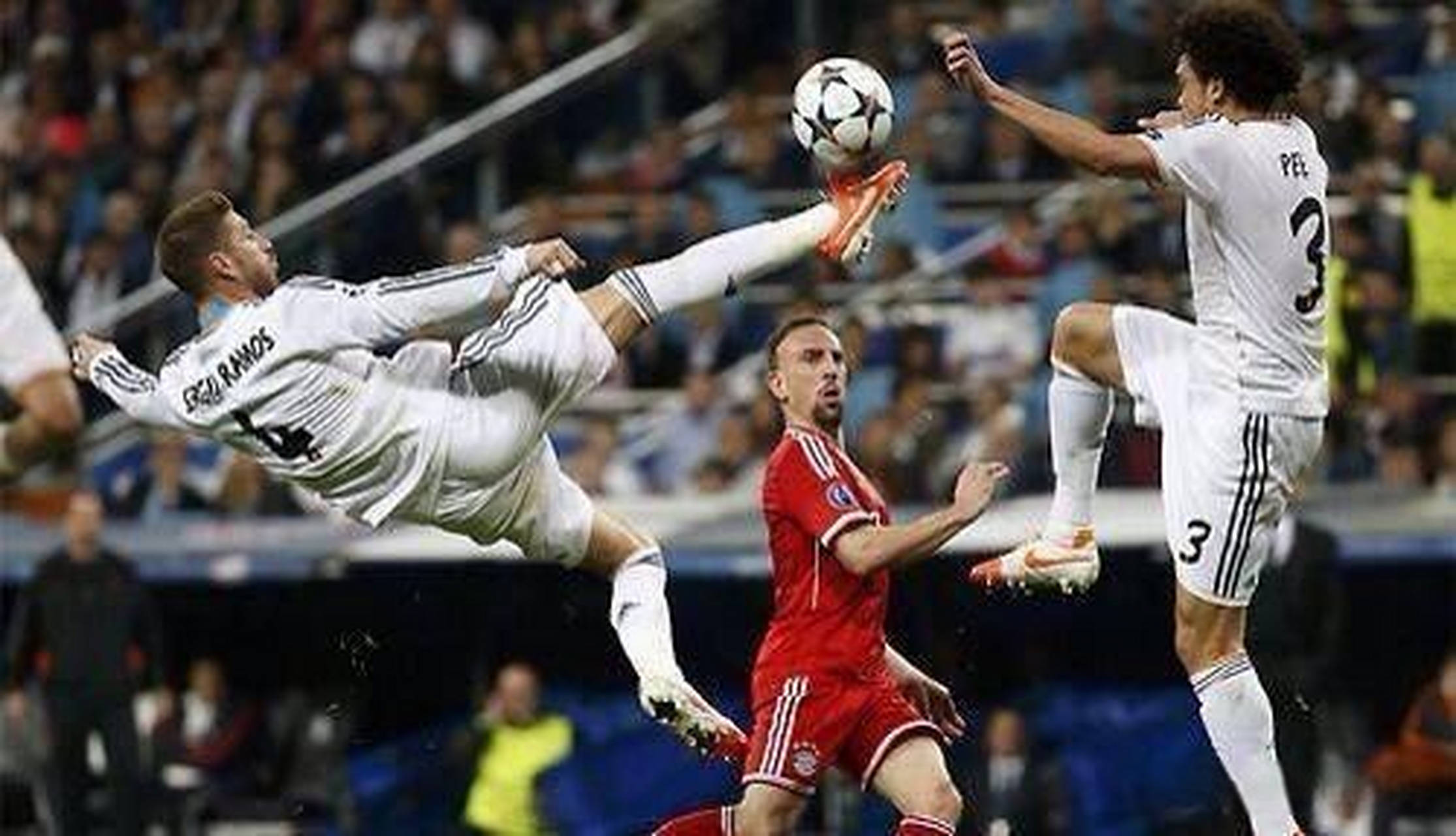 足球比赛的精彩瞬间让人回味无穷