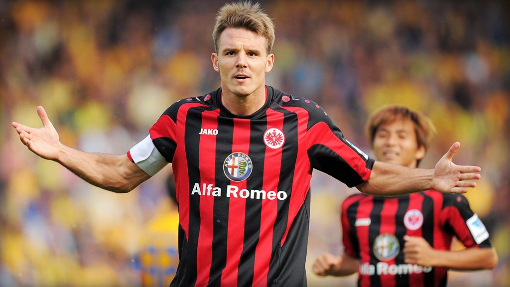 法兰克福主教练谈挑战，力争全面提升球队实力的简单介绍