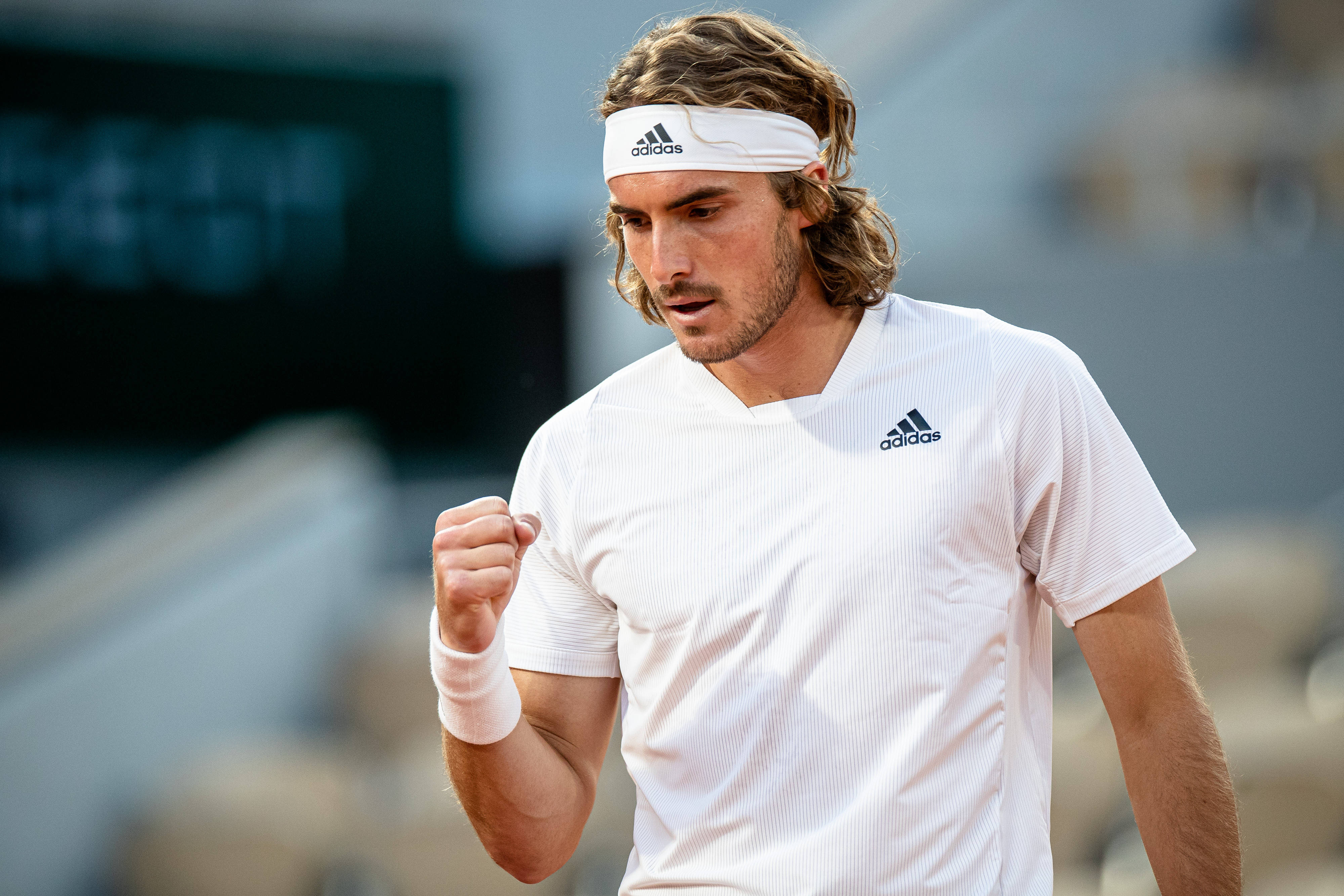 世界网球队逆转法国网球队，西西帕斯高光表现的简单介绍