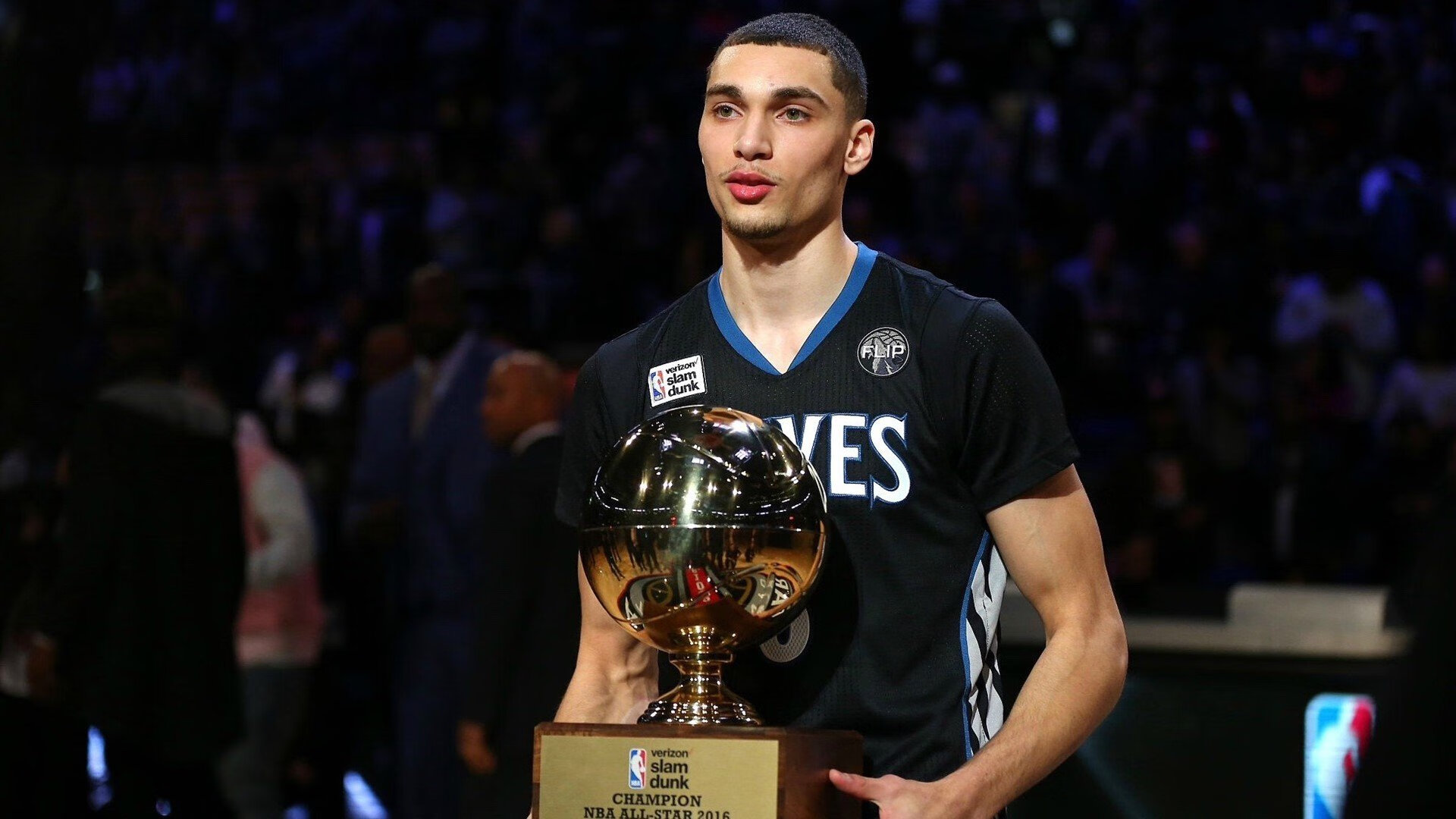 欧文关键先生本色尽显，马刺硬仗力克吉林诠释韧性