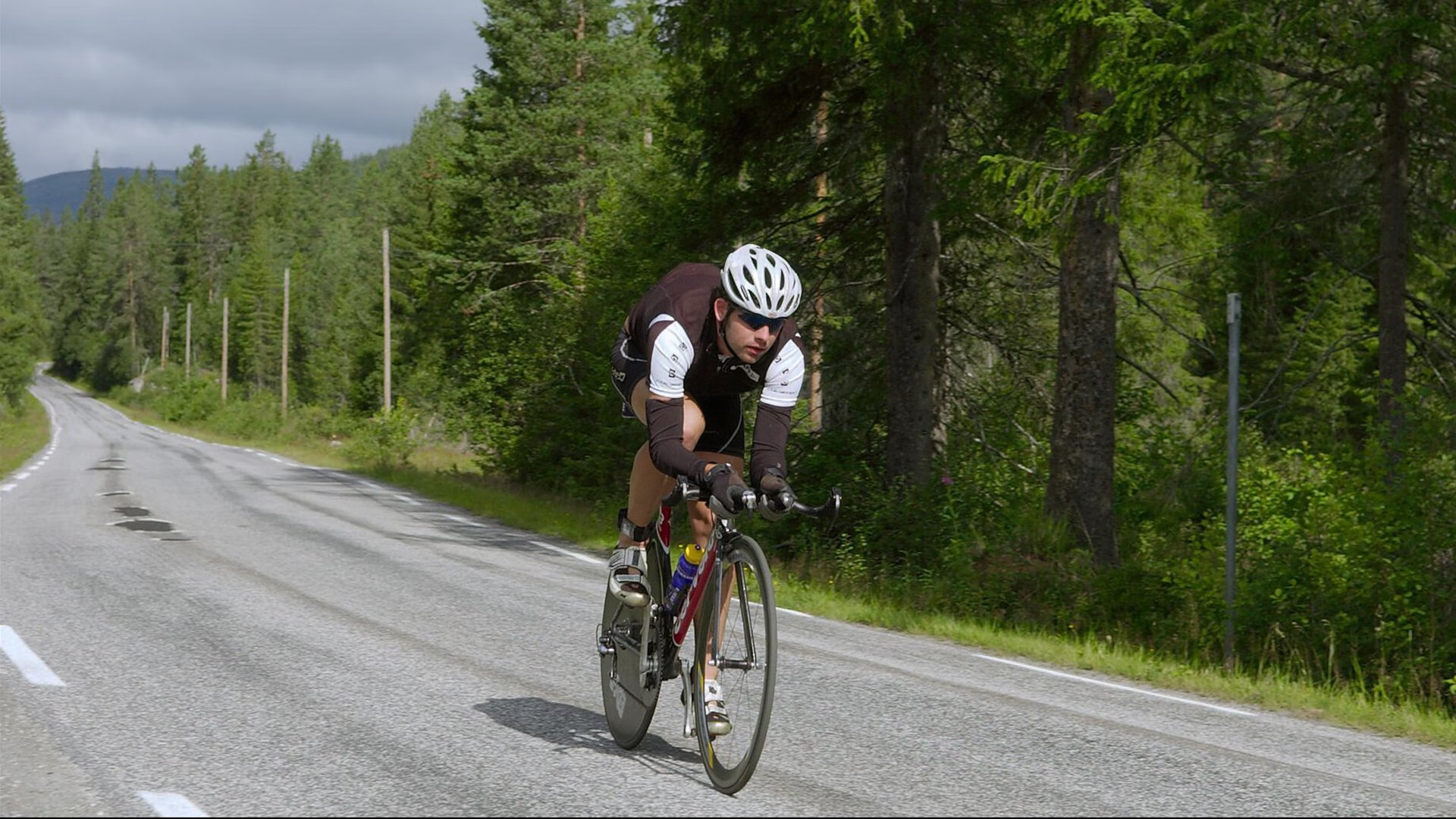 赛道风云，索伯绝地逆转，维斯塔潘再铸传奇